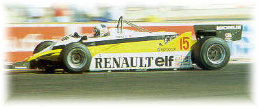 Alain Prost dans sa Renault ELF